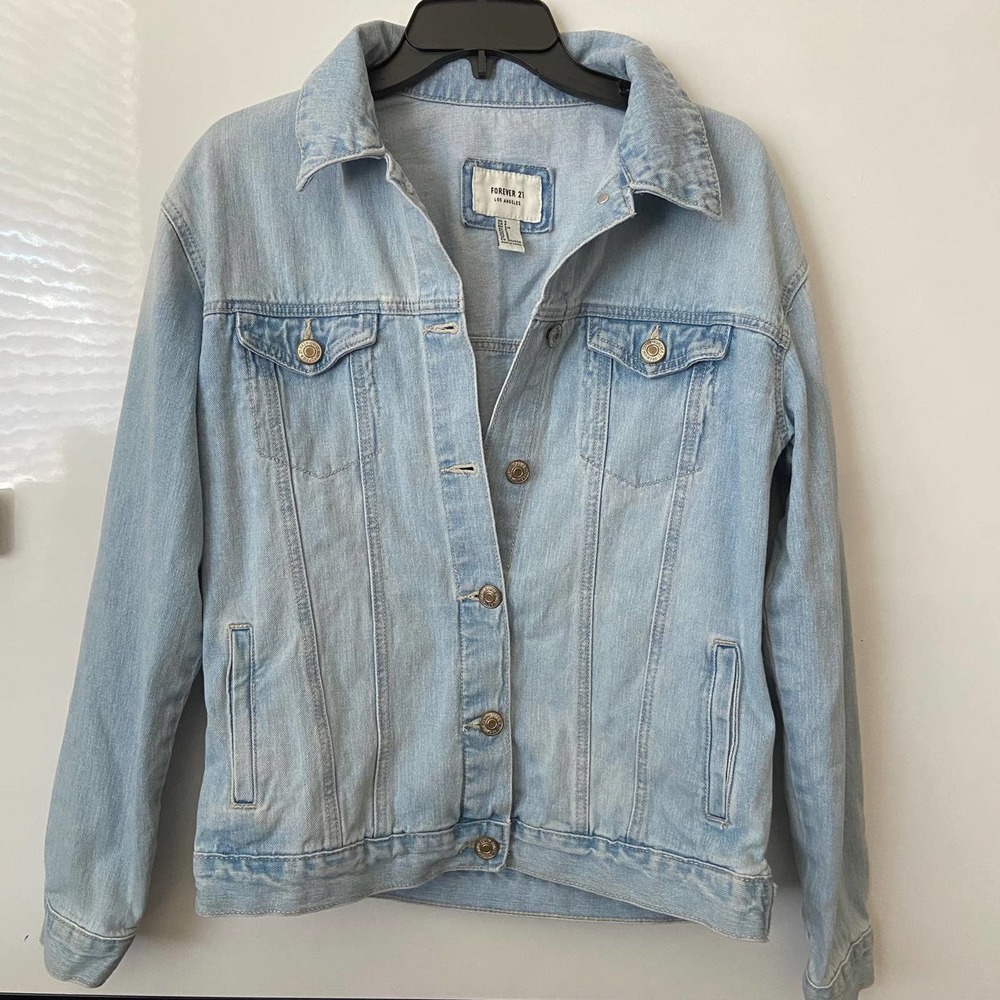 Forever 21 Denim Jacket Size Small